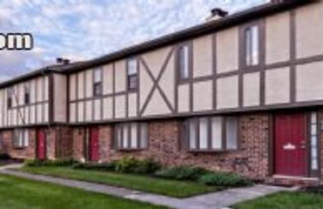 4702 Knightsbridge Blvd - 4702 Knightsbridge Boulevard, Columbus, OH 43214