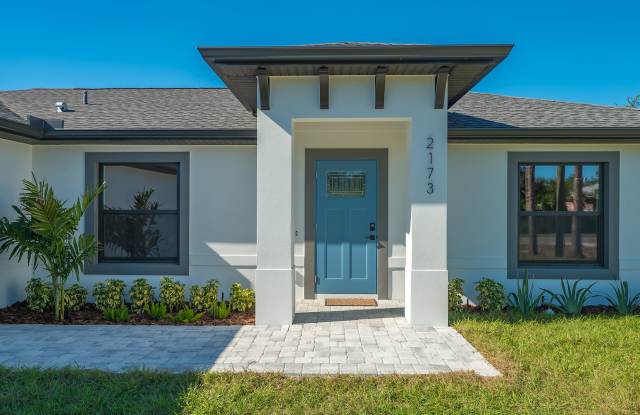 2173 S Haberland Blvd photos photos