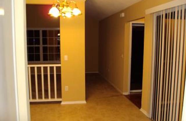 2228-B Woodridge Gallery 4
