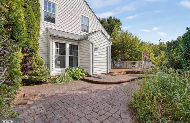 3414 DOE RUN Court Gallery 4