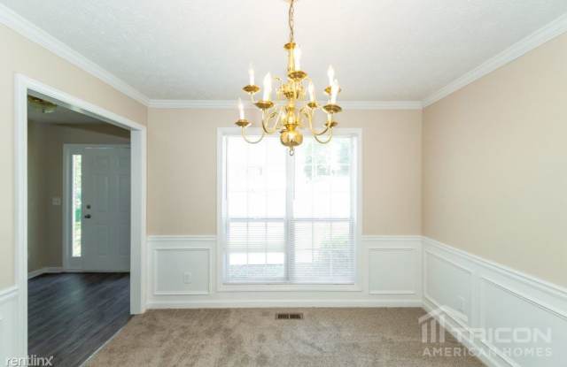 741 Simon Park Circle Gallery 3