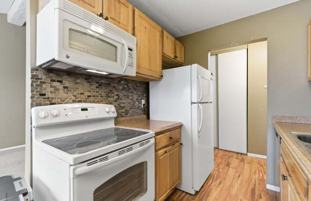1023 Smetana Road - 6#6 Gallery 3