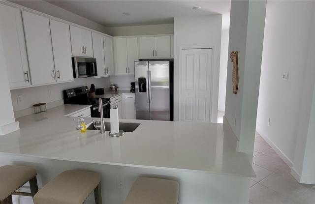 8716 SAINT KITTS Circle Gallery 4