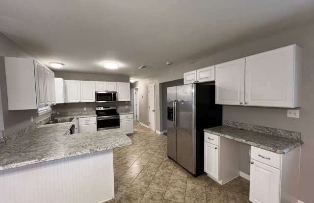 HEART OF DENHAM SPRINGS! Gallery 4