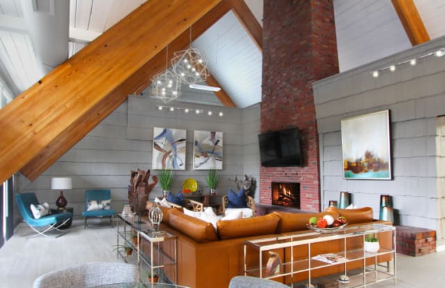 Alpine Village Apartments Gallery 3