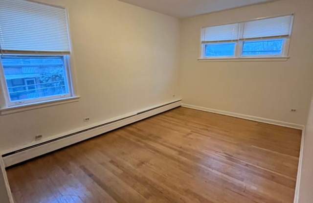 NEWLY UPGRADED ONE-BEDROOM Gallery 3