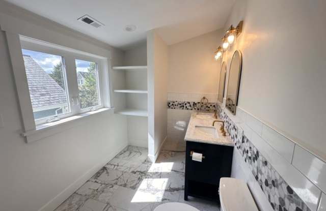 58 Magnolia St. Gallery 3