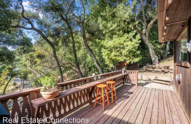 21398 Sunnyside Drive Gallery 3