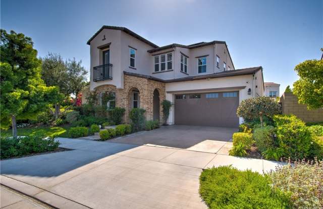 101 Wheelbarrow - 101 Wheelbarrow, Irvine, CA 92618