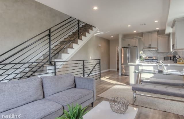 1232 1/2 N Gower St - 1232 1/2 N Gower St, Los Angeles, CA 90038