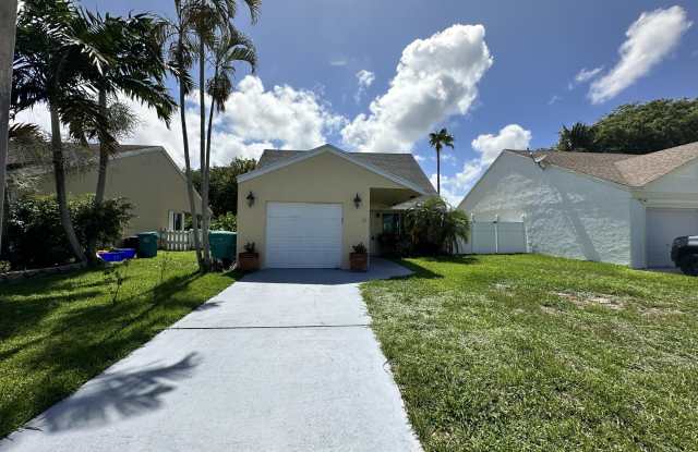 17 Tara Lakes Drive E - 17 Tara Lakes Drive East, Boynton Beach, FL 33436
