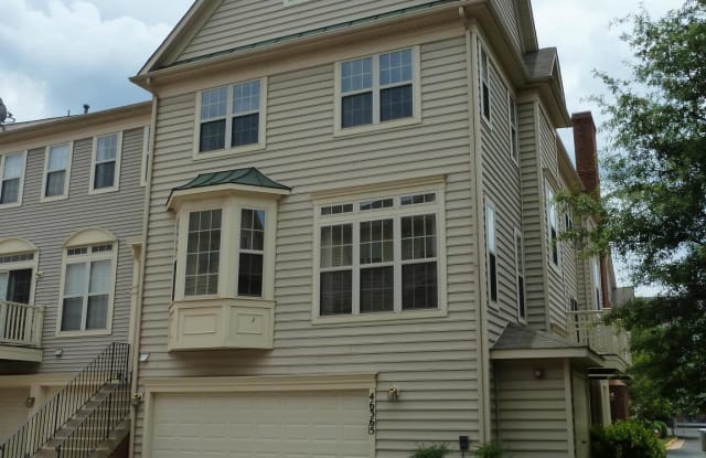 46365 UTICA SQUARE - 46365 Utica Square, Cascades, VA 20165