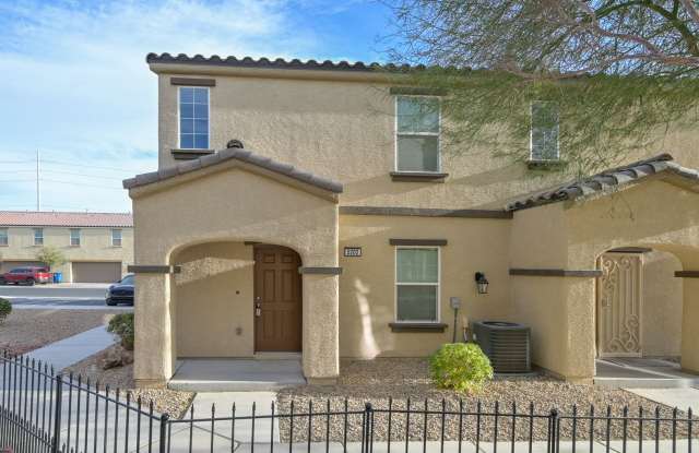 SE!!  Gated!! Community Pool!! Clubhouse!! Fitness Center!! Up Graded Appliances!!! 2 Car Garage!! photos photos