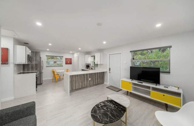 5035 NW 5th Ave photos photos