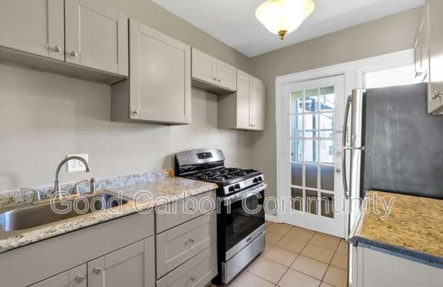 2098 Delaware Ave photos photos