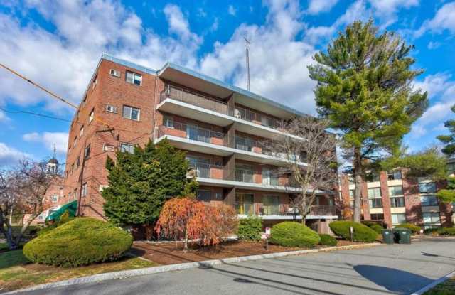 995 Massachusetts Ave. photos photos