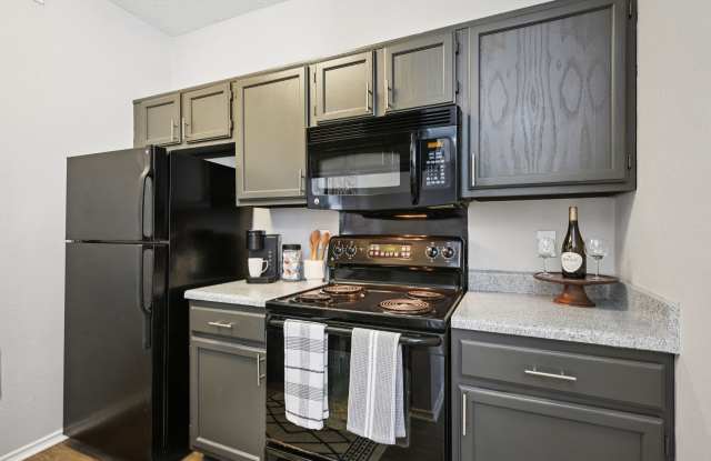 Spring Pointe Apartments Gallery 2