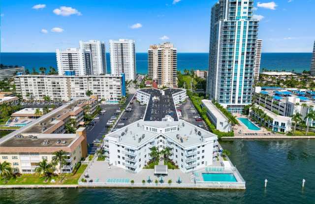 1913 S Ocean Dr Gallery 1