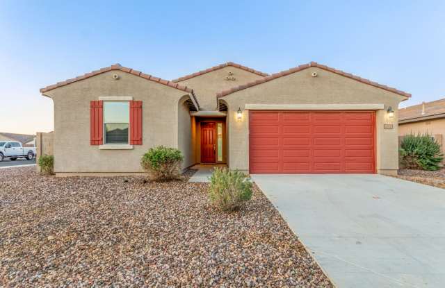 Stylish Living Near Queen Creek – We Offer Security Deposit Alternatives - 4512 Suncup Drive, San Tan Valley, AZ 85142