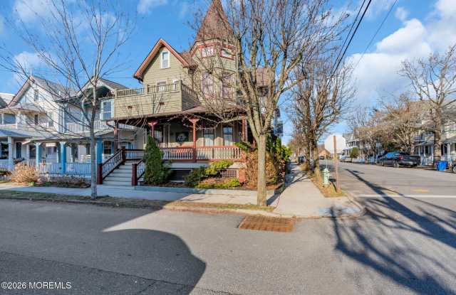62 Webb Avenue Gallery 3