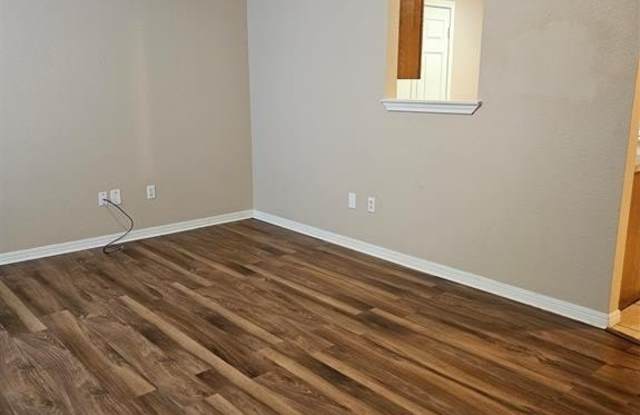 225 E Craven Avenue photos photos