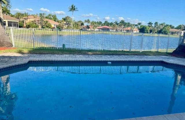 2486 Bay Isle Dr photos photos