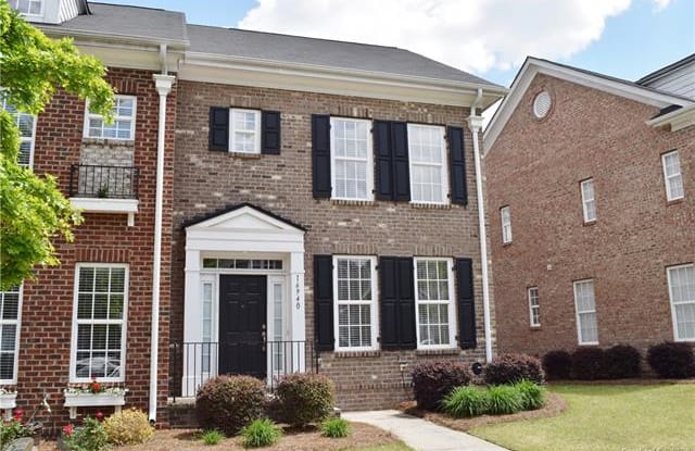 16940 Summers Walk Boulevard - 16940 Summers Walk Boulevard, Davidson, NC 28036