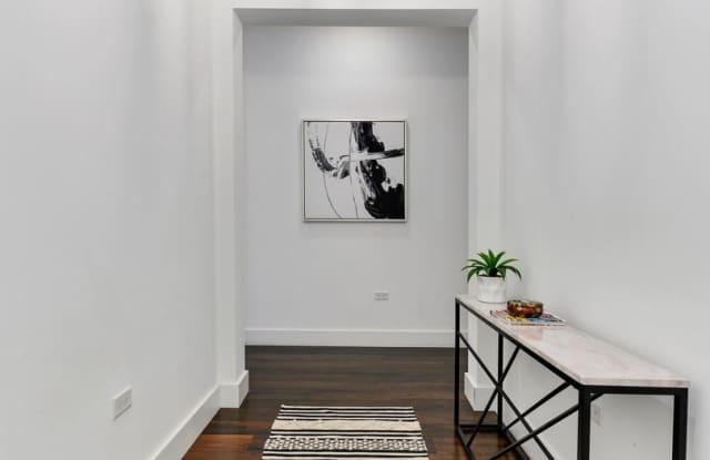 Sedgwick at Locust Gallery 4