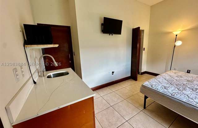 21731 SW 127th Ct Gallery 2
