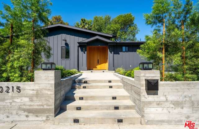 20215 Lorenzana Dr photos photos
