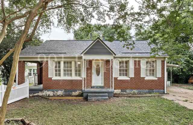 3922 Spottswood Avenue photos photos