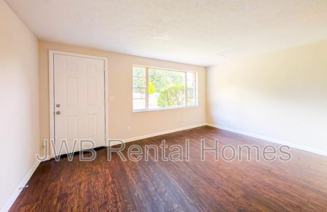 5742 Newberg Ln Gallery 4