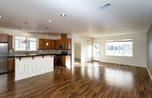 7894 NE Miriam Way photos photos