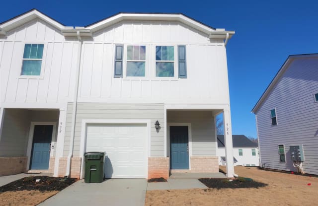 904 Yarn Way - 904 Yarn Way, Greer, SC 29651