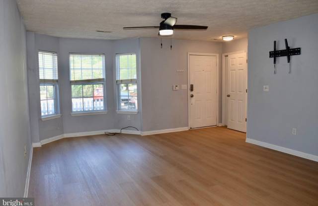 40 IRONSTONE Court Gallery 2