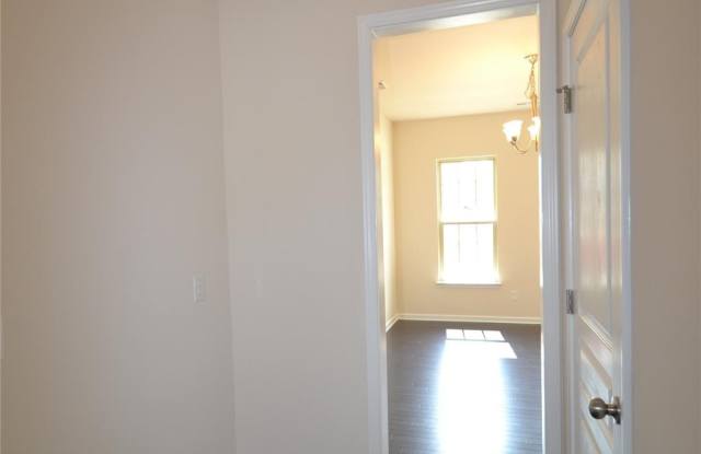 15218 Colonial Park Drive Gallery 2