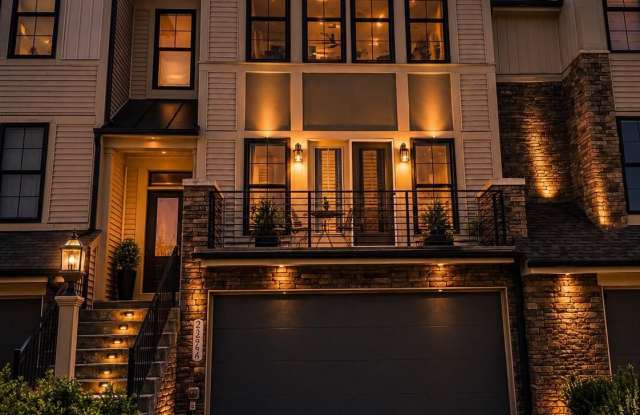 23564 EPPERSON Square Gallery 1
