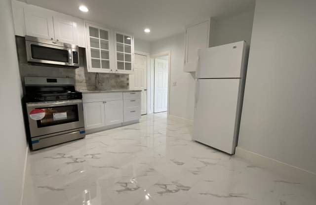 3007 Georgia Avenue Gallery 1