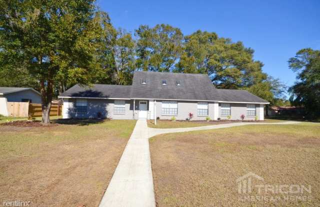 1807 N Waterman Drive - 1807 N Waterman Dr, Valrico, FL 33594