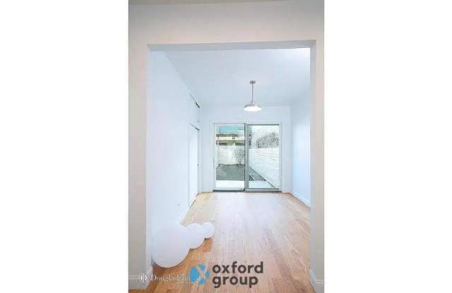 223 Devoe Street Gallery 3