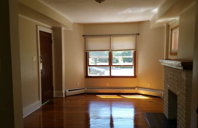 121 Mckinley Pkwy photos photos