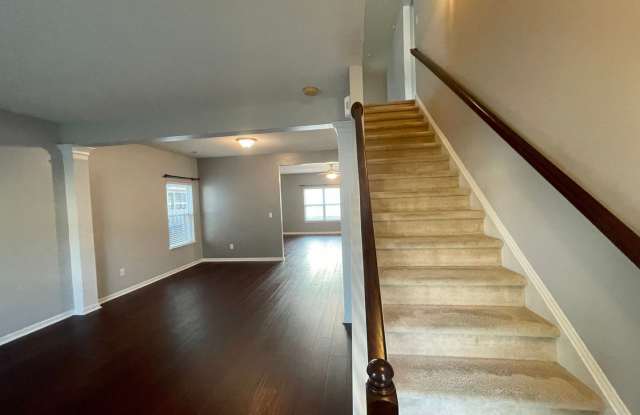Stunning 4BR House in Charlotte Gallery 4