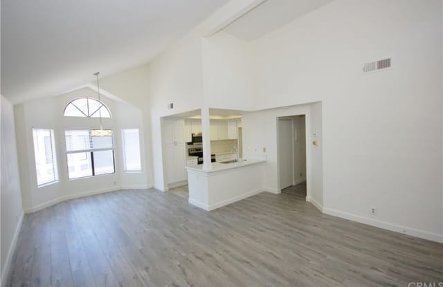 317 Huntington - 317 Huntington, Irvine, CA 92620