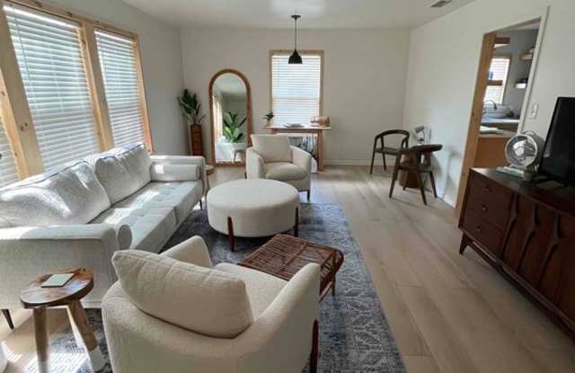 1810 Woodrow Ave - 1810 Woodrow Avenue, Wichita Falls, TX 76301