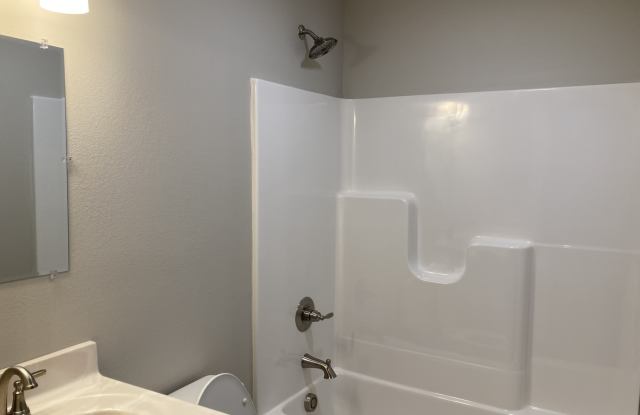 9882 Elizabethtown Road Gallery 4