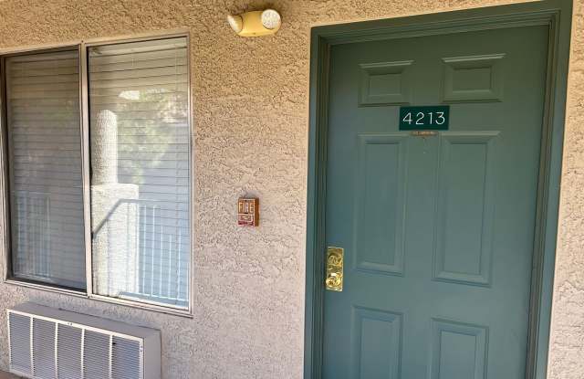 Smokey Lanes Condo, upper level, 1 bedroom, end unit! photos photos