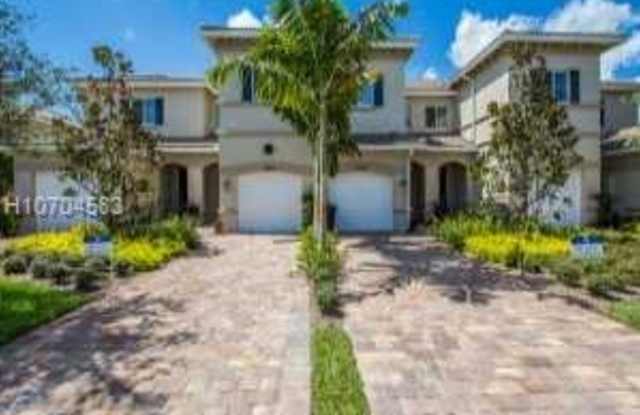 2606 Webb Av - 2606 Webb Avenue, Delray Beach, FL 33444