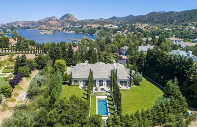 2105 Marshbrook Road - 2105 Marsh Brook Road, Lake Sherwood, CA 91361