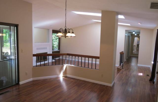 3619 13th Ave Ct NW Gallery 4