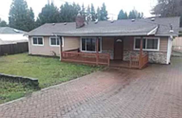 Beautiful 3 bedroom Edmonds Rambler photos photos